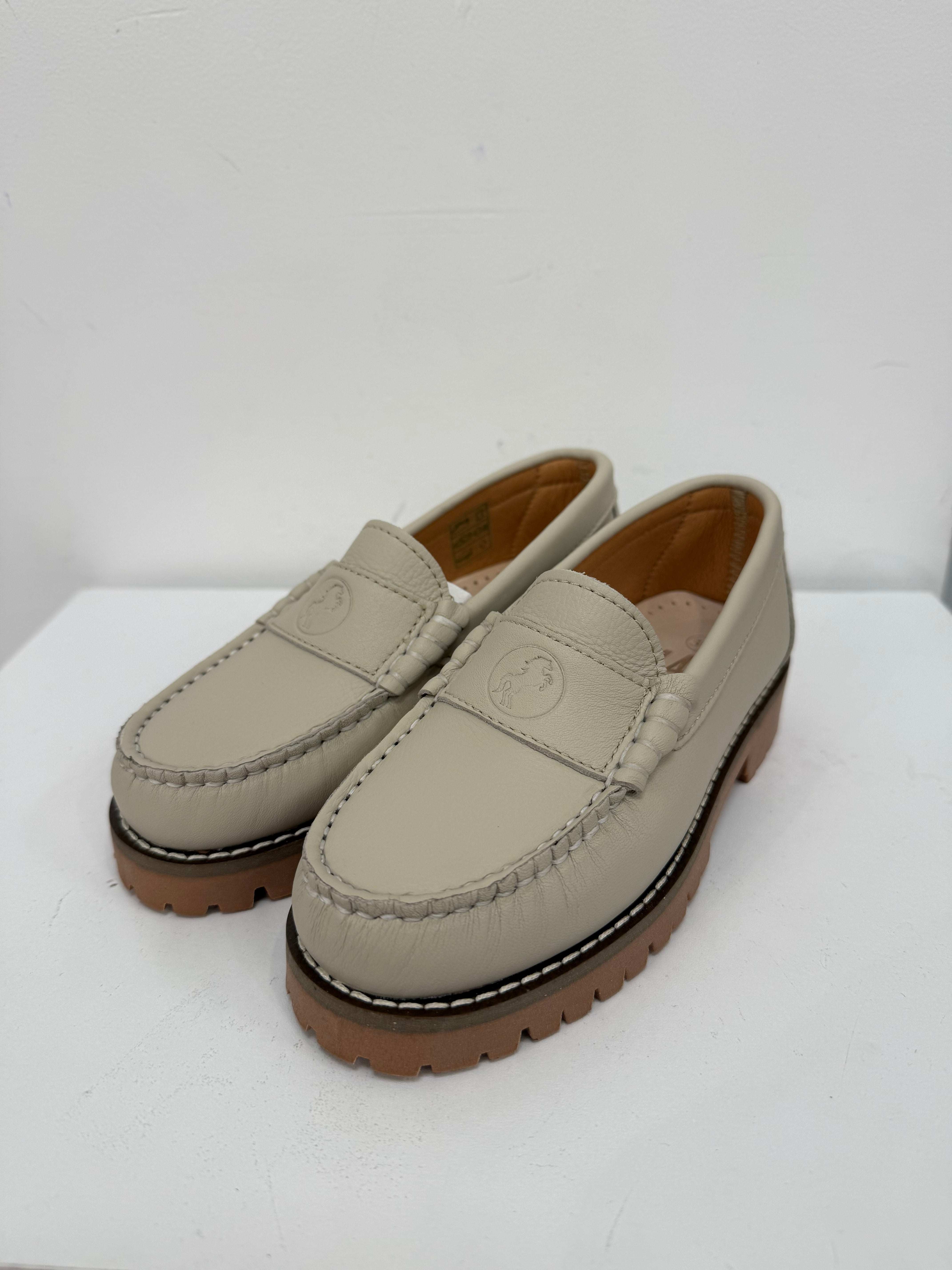 Lmdi Cream Chunky Loafer