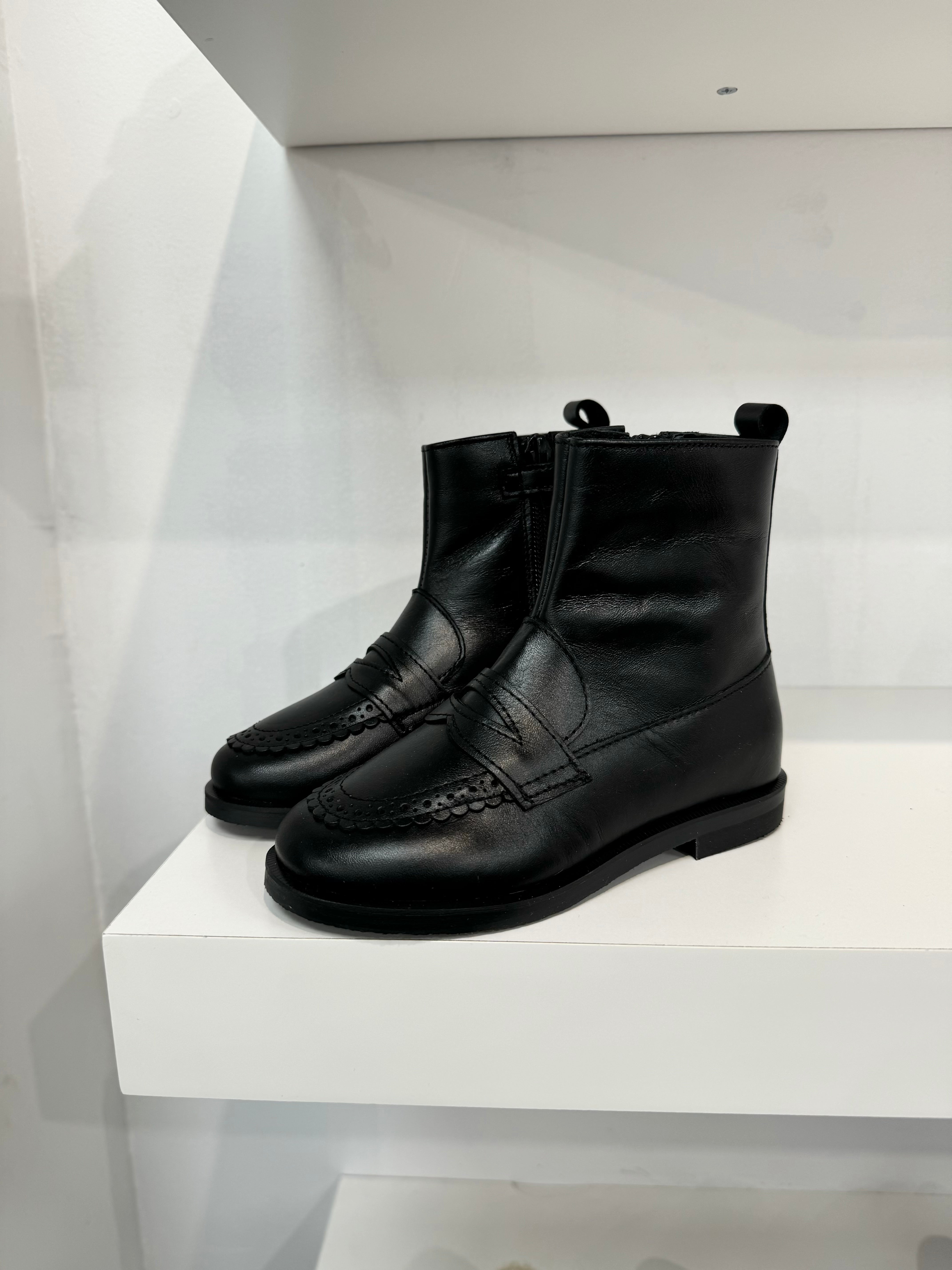 Don Louis Black Penny Scallop Bootie