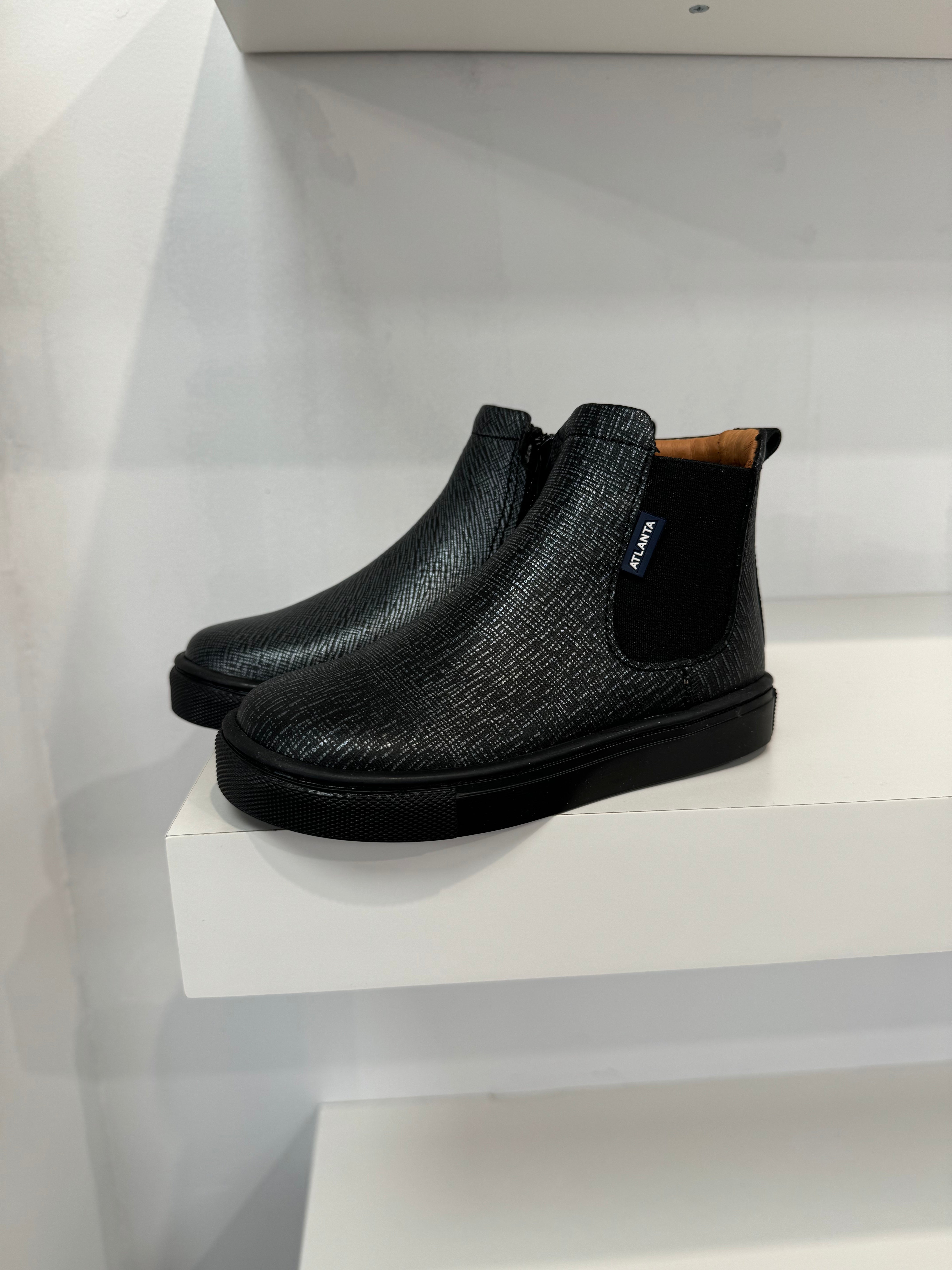 Atlanta Safiano Black Chelsea Boot