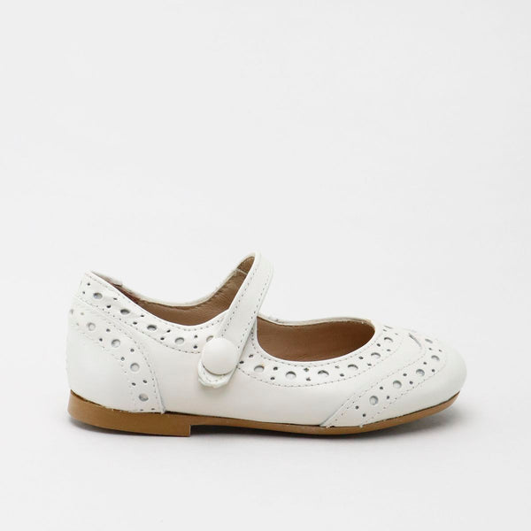 Papanatas Cream Wingtip Mary Jane