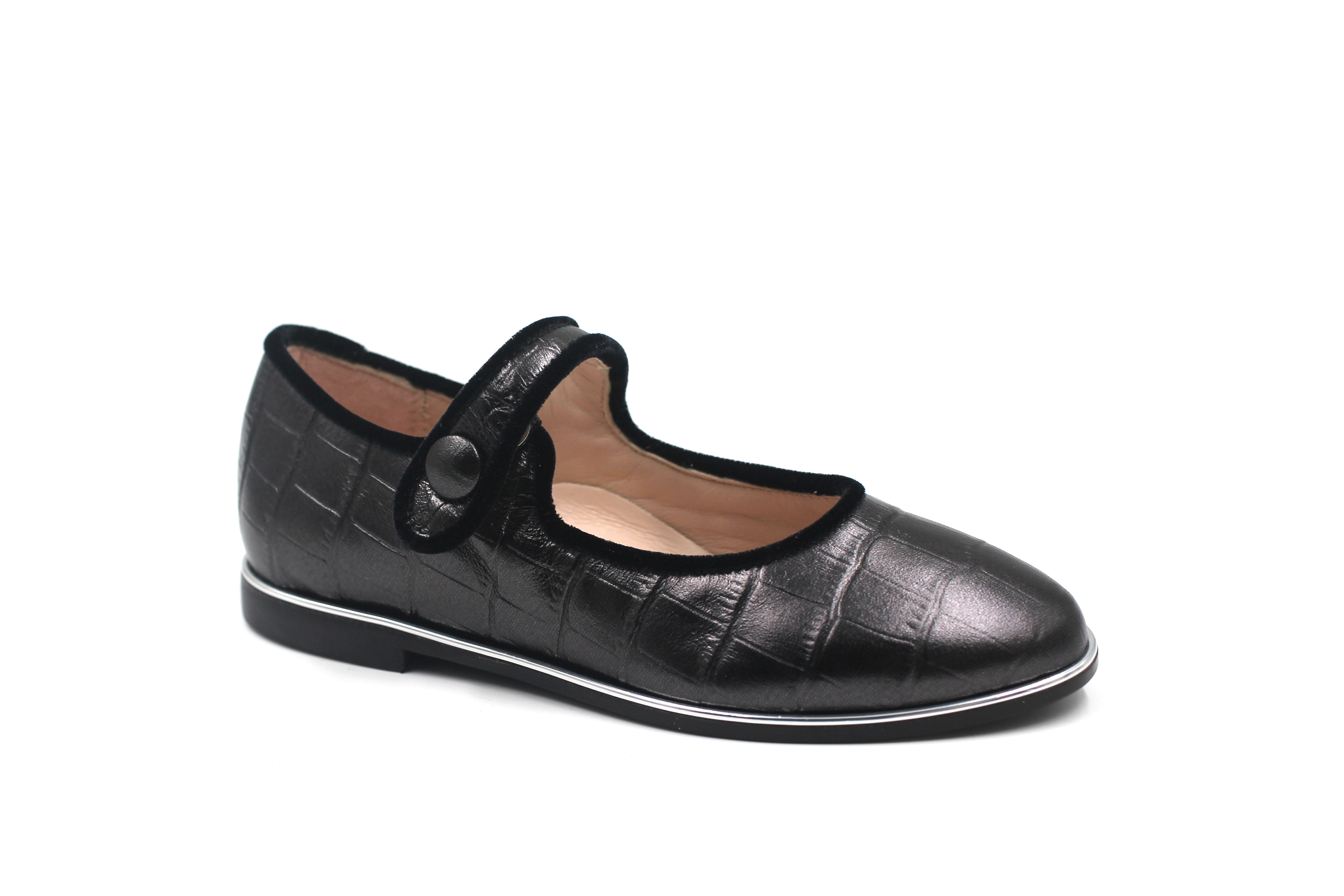 Beberlis Black Croc Velvet Trim Mary Jane